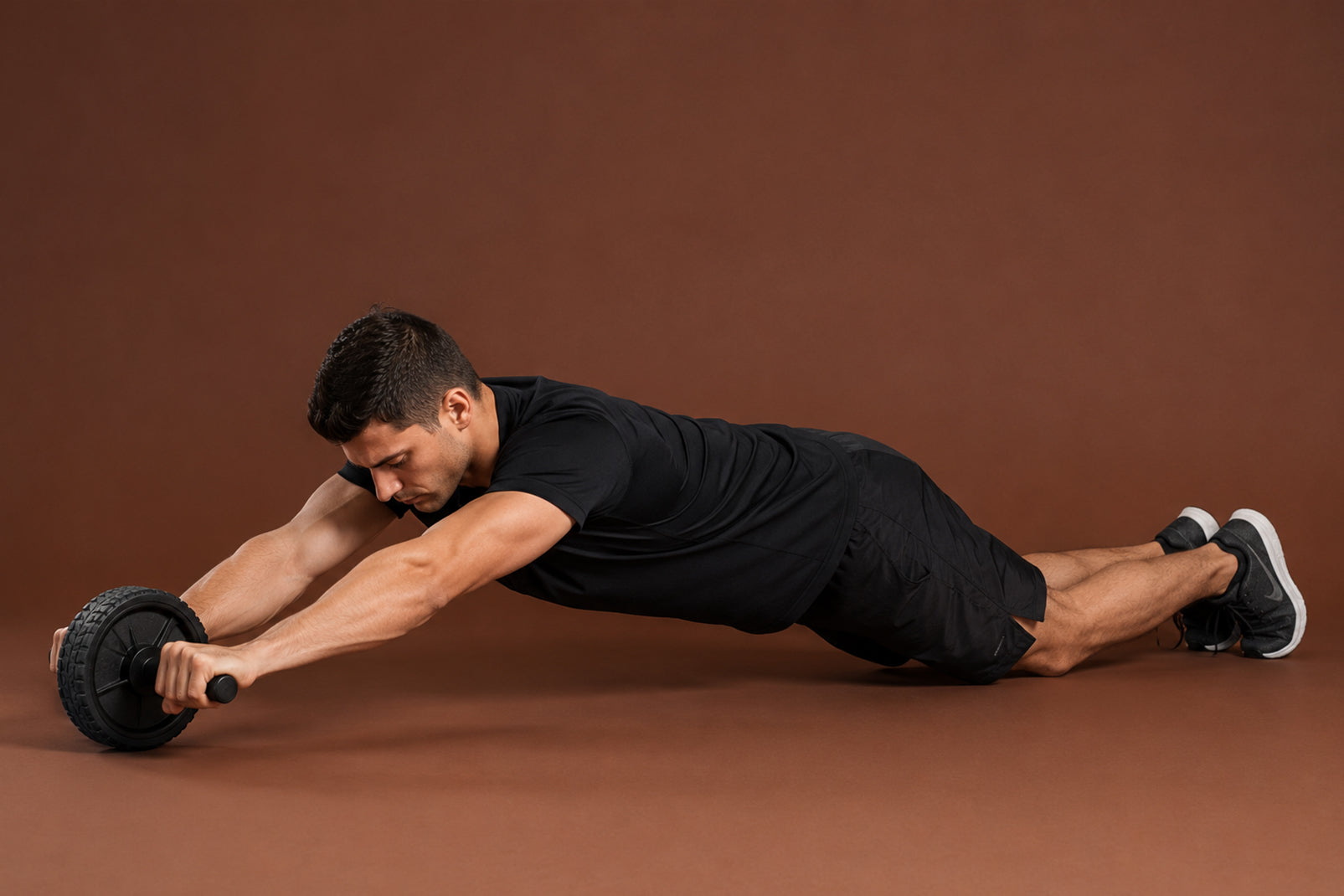 Person using latex resistance rope for training