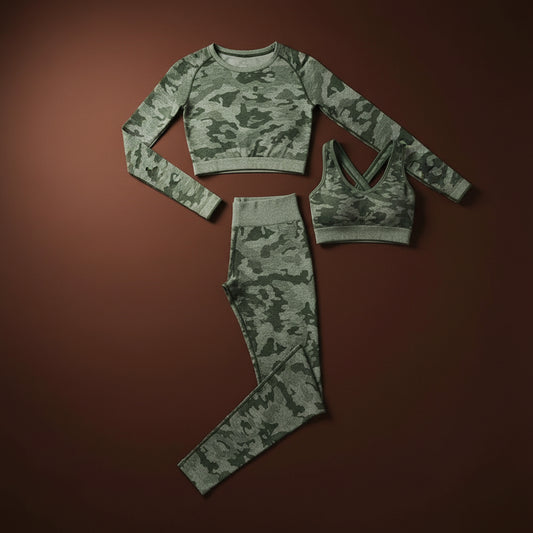 3-piece camo seamless yoga set, flat lay